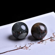 Load image into Gallery viewer, 1PC Magic Feng Shui Quartz Natural Healing Crystal Ball Can be used for travel photo home decoration ball Gift