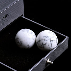 1PC Magic Feng Shui Quartz Natural Healing Crystal Ball Can be used for travel photo home decoration ball Gift